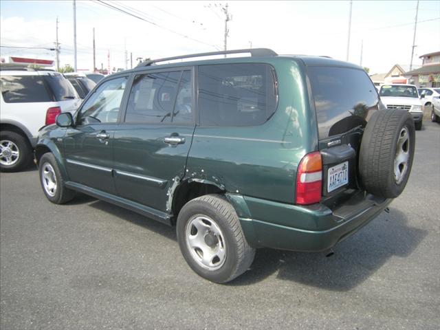 Suzuki XL-7 2002 photo 2