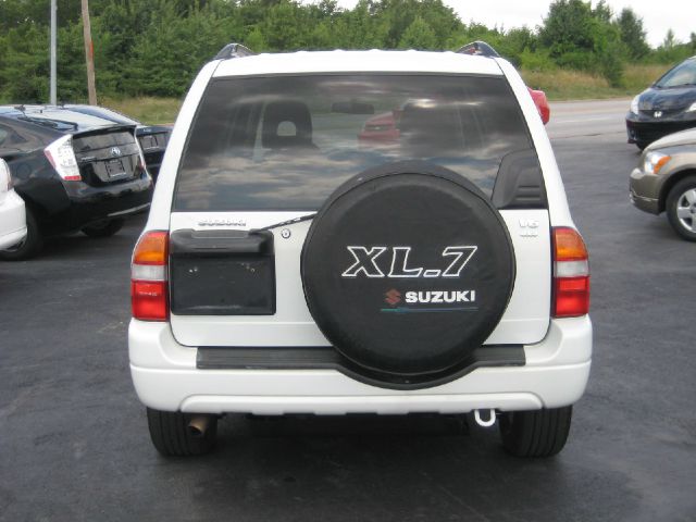 Suzuki XL-7 Super SUV