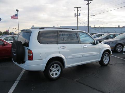 Suzuki XL-7 2003 photo 2