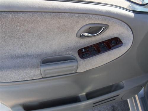 Suzuki XL-7 2004 photo 3