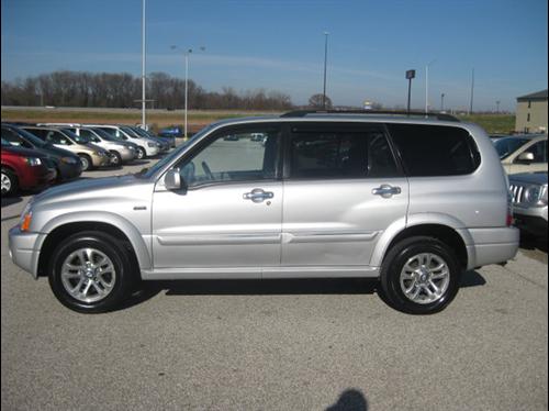 Suzuki XL-7 2004 photo 4