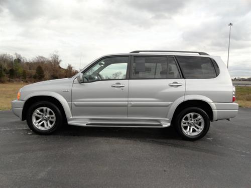 Suzuki XL-7 2004 photo 1