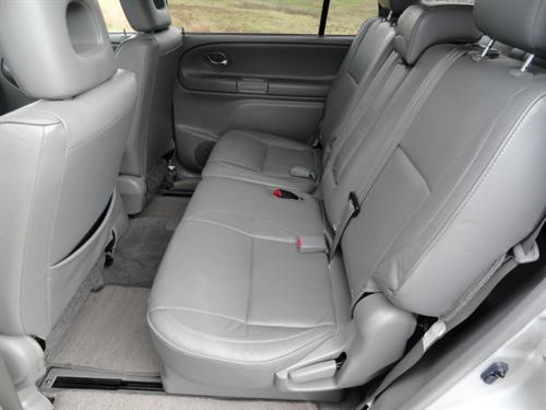 Suzuki XL-7 2004 photo 4