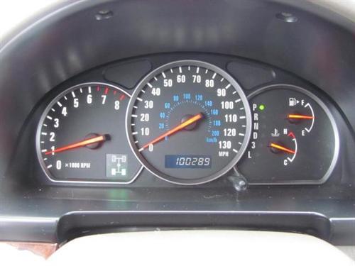 Suzuki XL-7 2004 photo 3