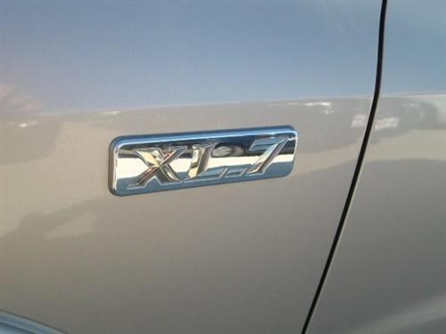 Suzuki XL-7 2004 photo 1