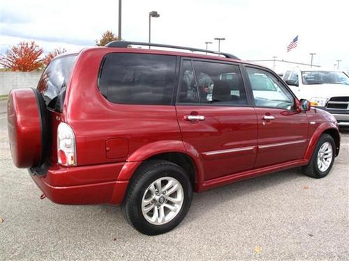 Suzuki XL-7 2004 photo 1