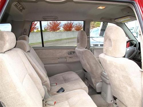 Suzuki XL-7 2004 photo 3