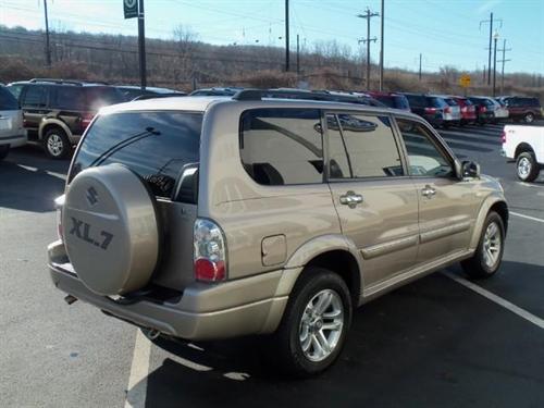 Suzuki XL-7 2004 photo 4
