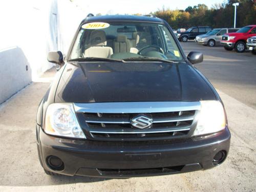 Suzuki XL-7 2004 photo 2