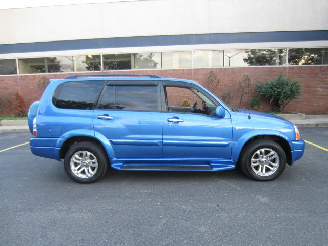 Suzuki XL-7 2004 photo 0