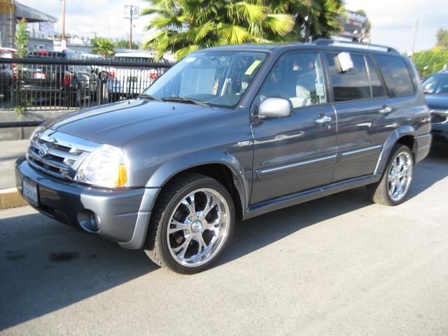 Suzuki XL-7 Elk Conversion Van Sport Utility