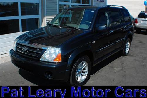 Suzuki XL-7 2004 photo 1