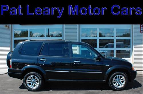 Suzuki XL-7 2004 photo 2