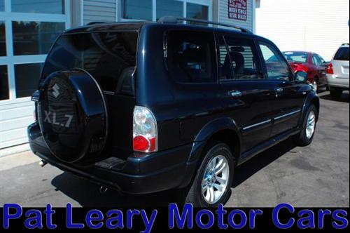 Suzuki XL-7 2004 photo 3