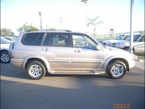 Suzuki XL-7 2004 photo 3