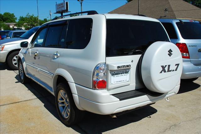 Suzuki XL-7 2005 photo 3