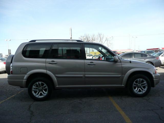Suzuki XL-7 2005 photo 1