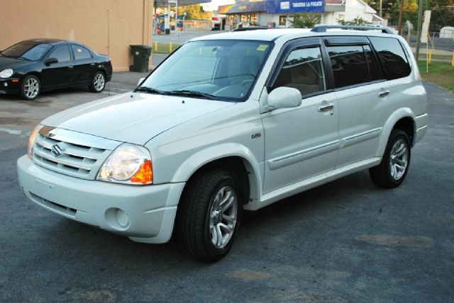 Suzuki XL-7 2006 photo 2