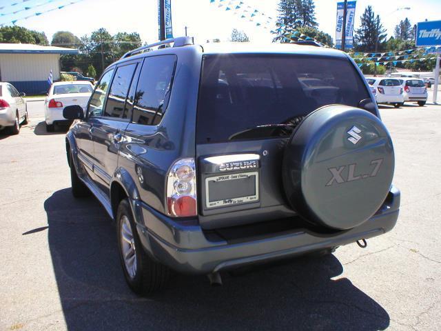 Suzuki XL-7 2006 photo 4