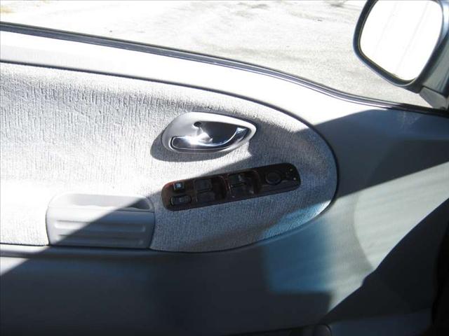 Suzuki XL-7 2006 photo 4