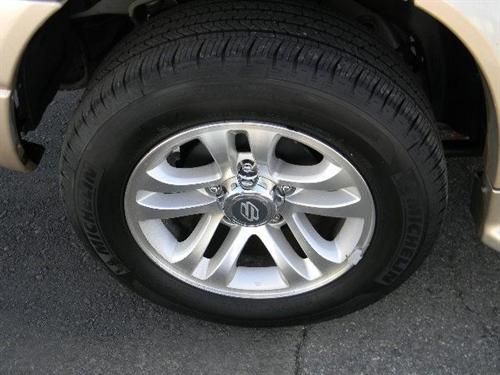 Suzuki XL-7 2006 photo 3