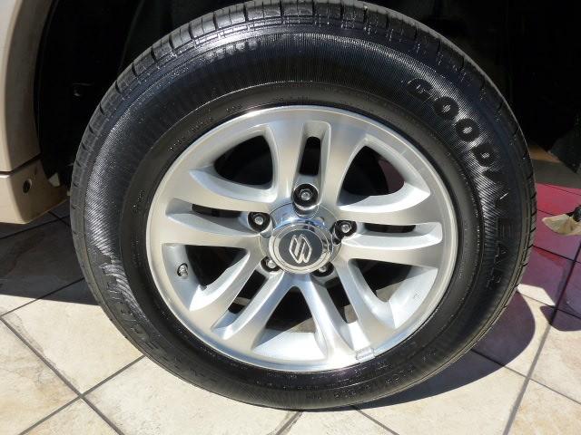 Suzuki XL-7 2006 photo 1