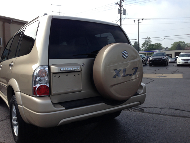 Suzuki XL-7 2006 photo 1
