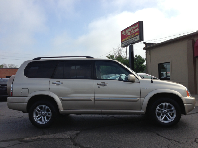 Suzuki XL-7 2006 photo 3