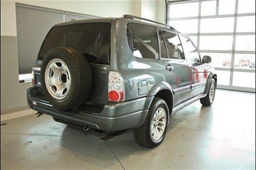 Suzuki XL-7 2006 photo 1