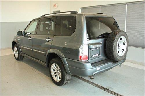 Suzuki XL-7 2006 photo 4