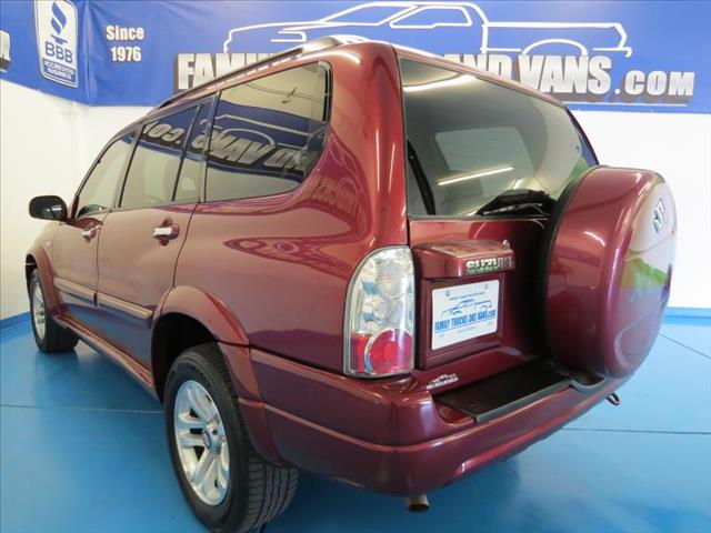 Suzuki XL-7 2006 photo 2