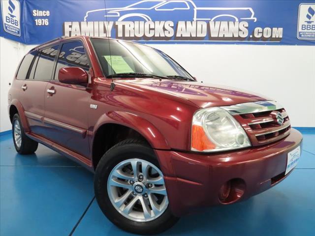 Suzuki XL-7 2006 photo 3