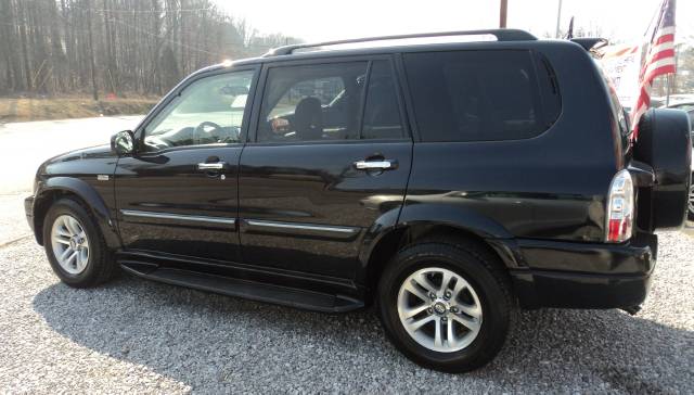 Suzuki XL-7 Base Sport Utility