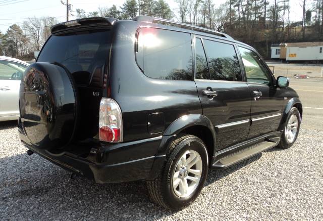 Suzuki XL-7 2006 photo 3