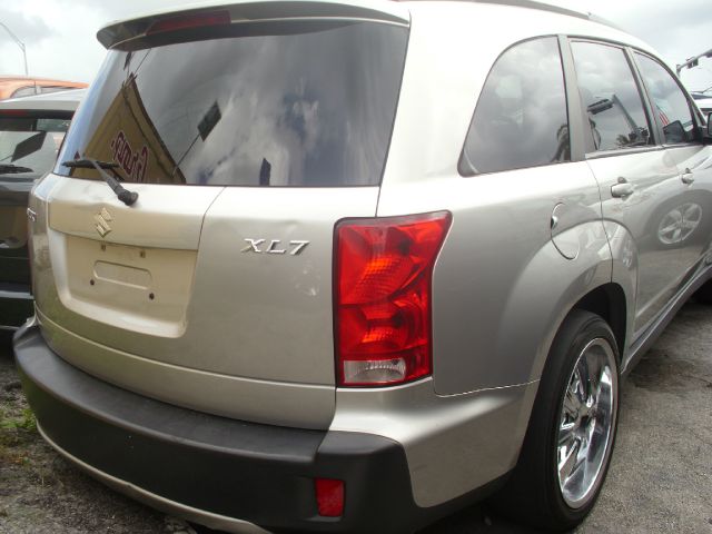 Suzuki XL-7 2007 photo 0