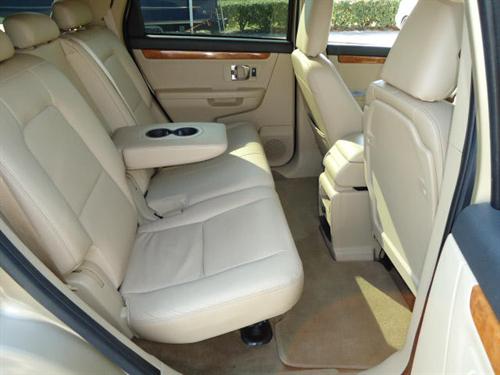 Suzuki XL-7 2007 photo 2