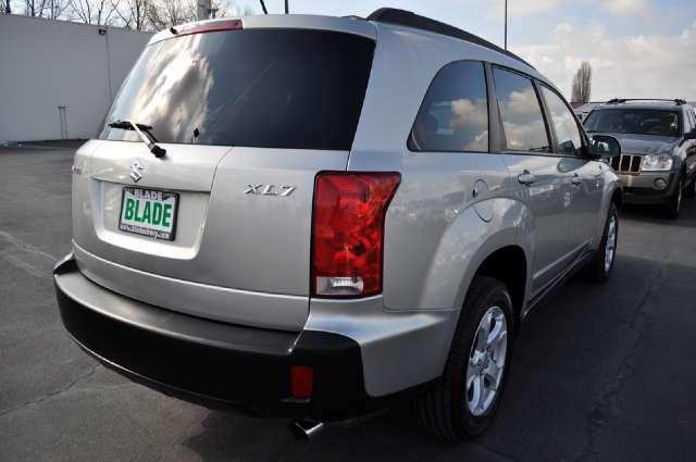 Suzuki XL-7 2007 photo 3