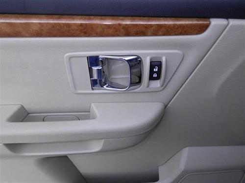 Suzuki XL-7 2007 photo 4