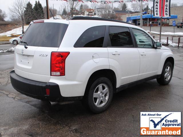 Suzuki XL-7 2007 photo 2