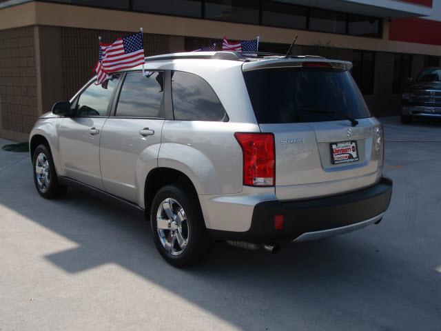 Suzuki XL-7 2007 photo 3