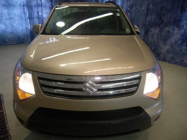 Suzuki XL-7 Coupe Sport Utility