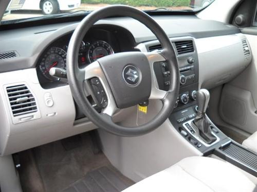 Suzuki XL-7 2007 photo 2