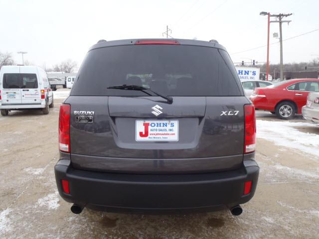 Suzuki XL-7 2007 photo 3
