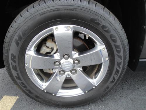 Suzuki XL-7 2007 photo 2