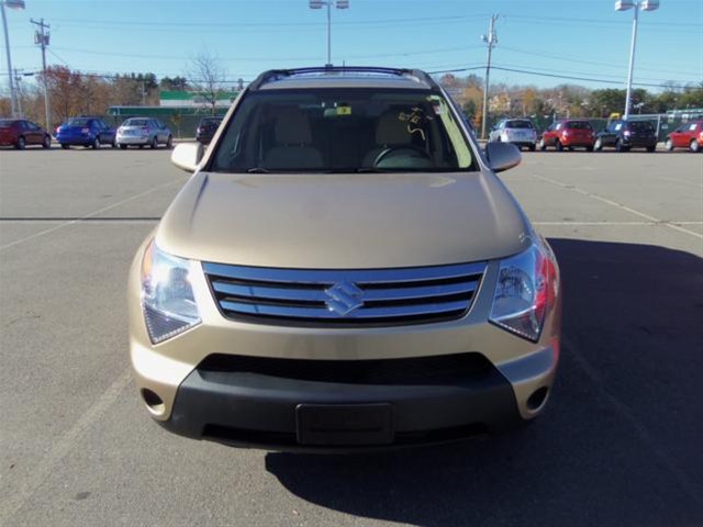 Suzuki XL-7 2008 photo 1