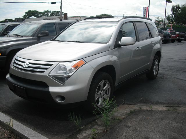 Suzuki XL-7 2008 photo 2