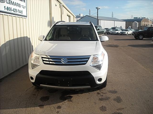 Suzuki XL-7 2008 photo 2