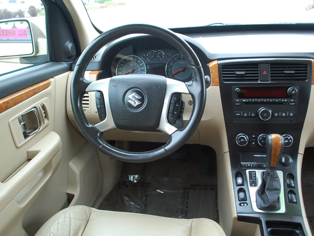 Suzuki XL-7 2008 photo 4