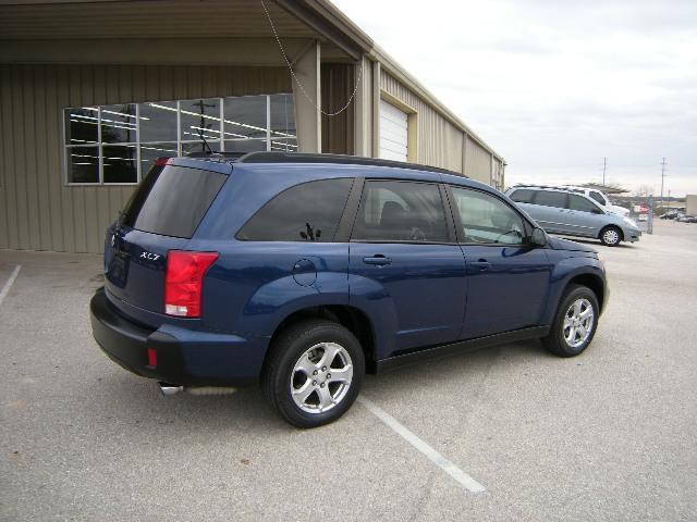 Suzuki XL-7 2008 photo 2