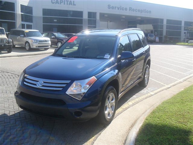 Suzuki XL-7 2008 photo 2